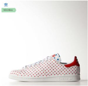 Chaussures à pois blanches Adidas 