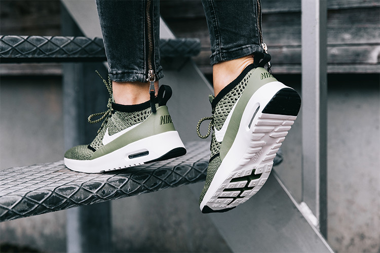 Baskets-Air-Max-Thea-Ultra-Flyknit-vertes