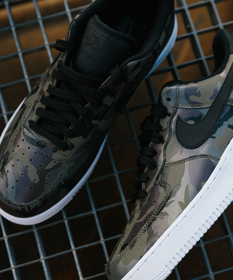 NIKE-AIR-FORCE-1-07-LV8-BASKETS-CAMO-Pack-vert