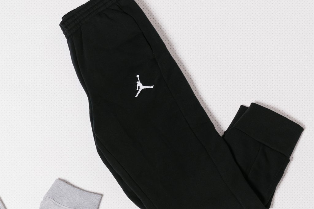 jogging_homme_jordan_noir