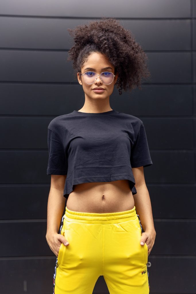 crop_top_femme_noir